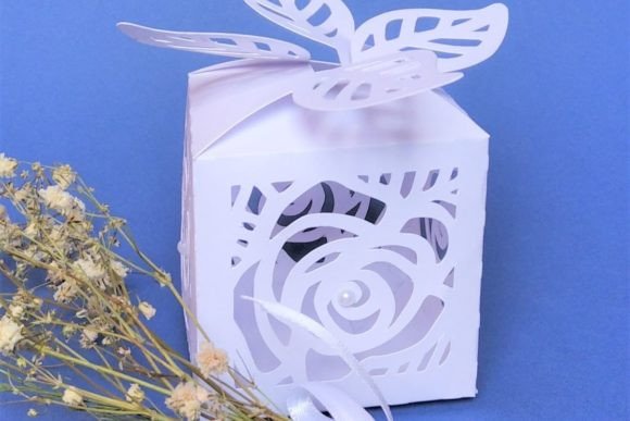 Roses and Leaves Box: A 3D SVG Gift Box for Content Creators